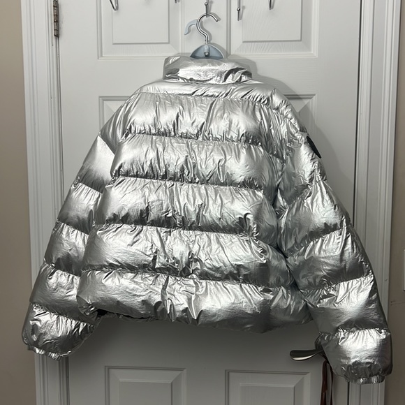 Fabletics puffer jacket - Picture 3 of 8